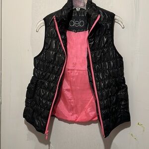 Super cute Girl's Vest Black with pink Puffer, L, zip front, 2 slit pockets